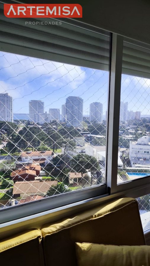Apartamento ID.989 - DEPARTAMENTO AMPLIO Y CON VISTA AL MAR 