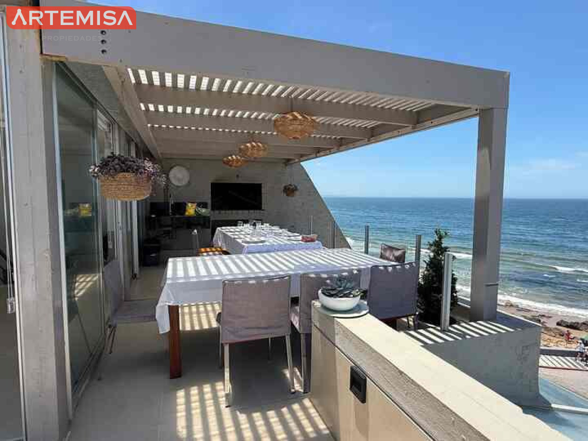 Apartamento ID.975 - Espectacular PENTHOUSE DUPLEX  frente al MAR 4 SUITES