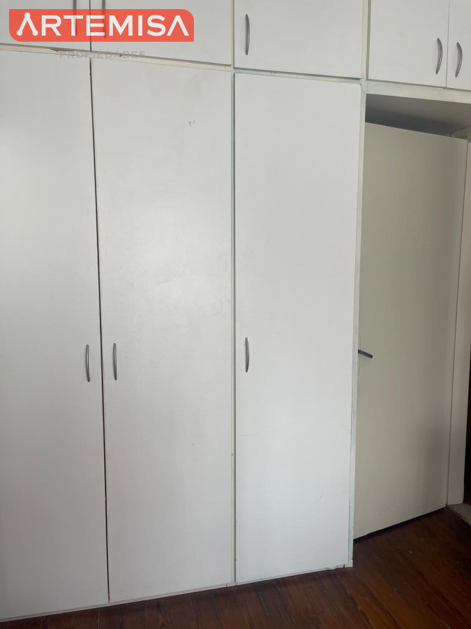 Apartamento ID.746 - Muy Iluminado y remodelado Apto 3 dorm. balcón y amplia terraza.