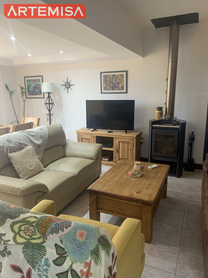 Apartamento ID.736 - Pent-House Con amplio parrillero Propio. 
