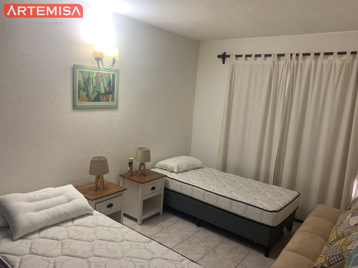 Apartamento ID.736 - Pent-House Con amplio parrillero Propio. 