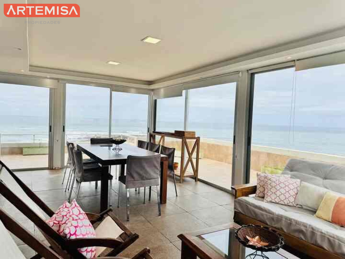 Apartamento ID.975 - Espectacular PENTHOUSE DUPLEX  frente al MAR 4 SUITES