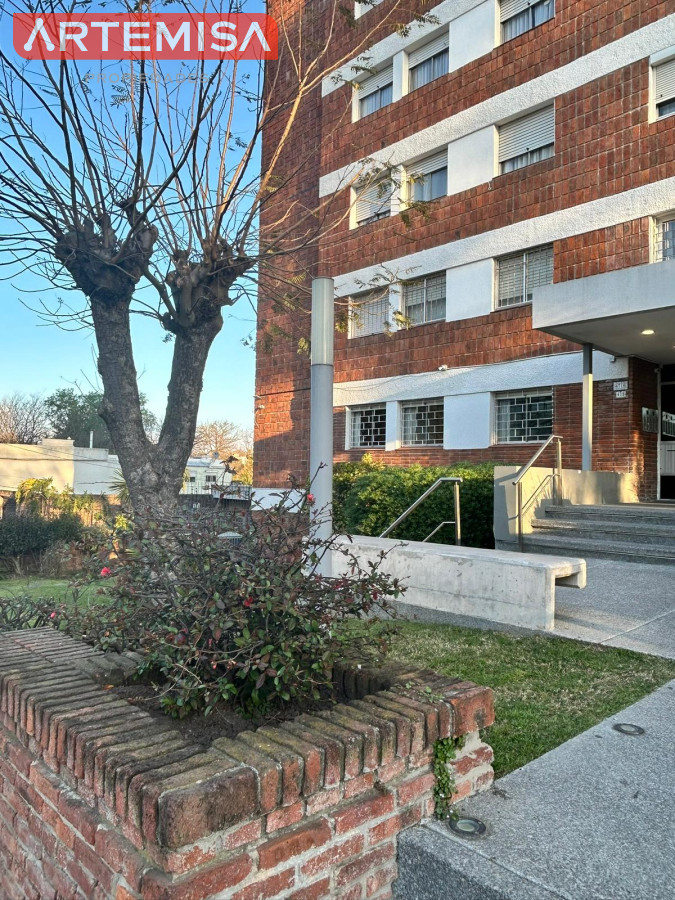 Apartamento ID.855 - Amplio e iluminado apartamento en Malvin 2/3 dormitorios y cocheras