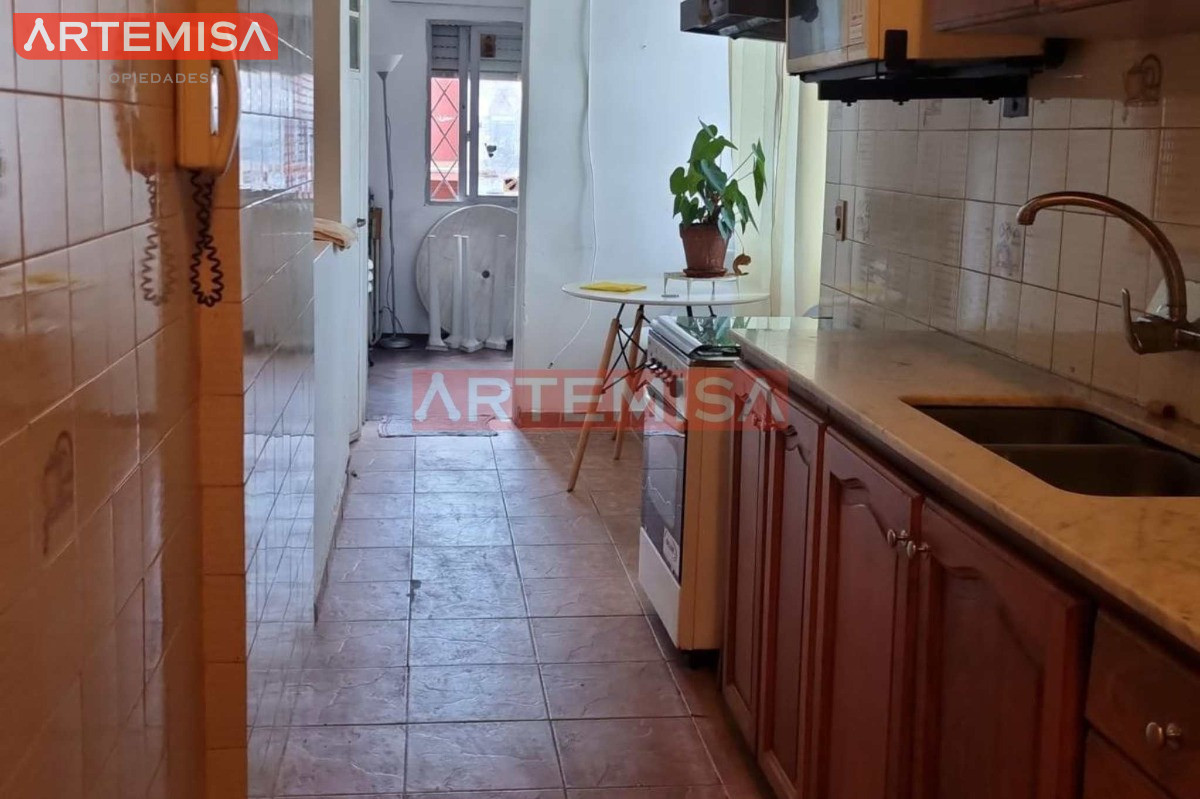 Apartamento ID.9 - Venta Apartamento 3 Dormitorios, 2 Baños, Parrillero, Balcon