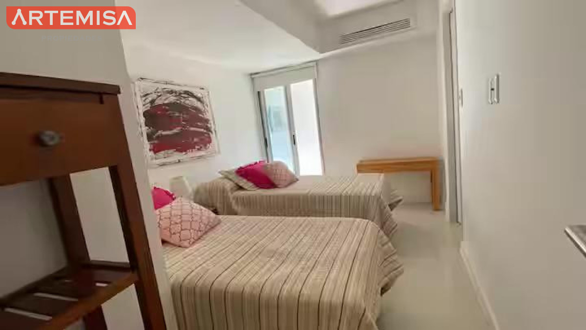 Apartamento ID.975 - Espectacular PENTHOUSE DUPLEX  frente al MAR 4 SUITES