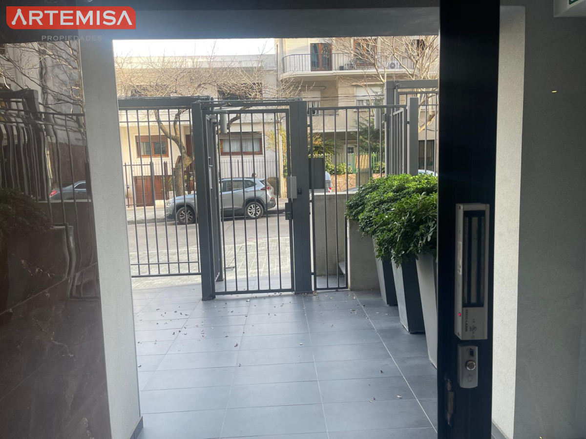 Apartamento ID.804 - El apartamento que buscabas, iluminado,  excelente construcción. 