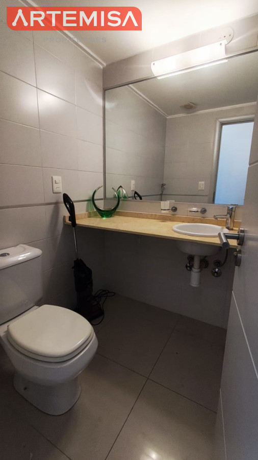 Apartamento ID.989 - DEPARTAMENTO AMPLIO Y CON VISTA AL MAR 