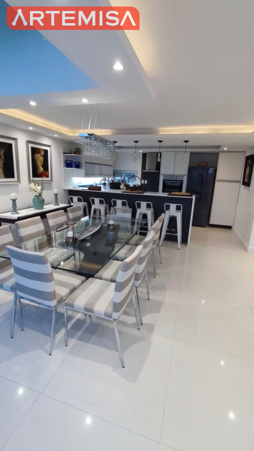 Apartamento ID.975 - Espectacular PENTHOUSE DUPLEX  frente al MAR 4 SUITES