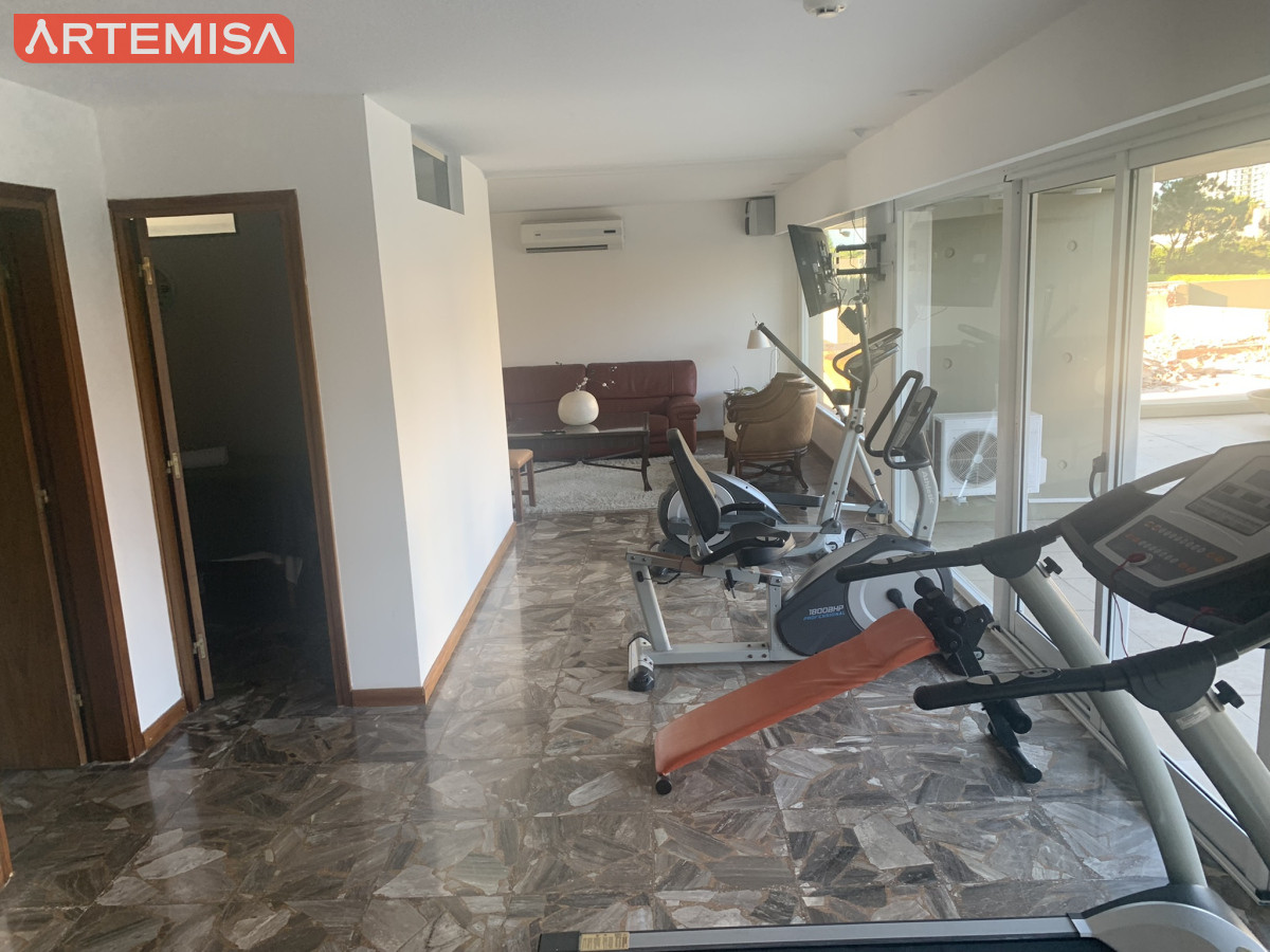 Apartamento ID.446 - Alquiler Temporal Parada 1 frente al Mar, mejor ubicación, vistas y servicios! Malecon II