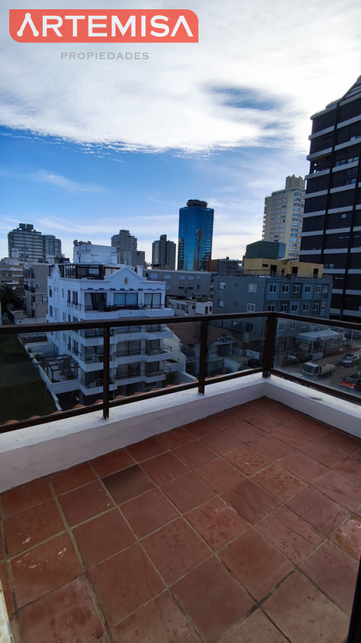 Apartamento ID.937 - DEPARTAMENTO TIPO PH EN PENINSULA CON BARBACOA