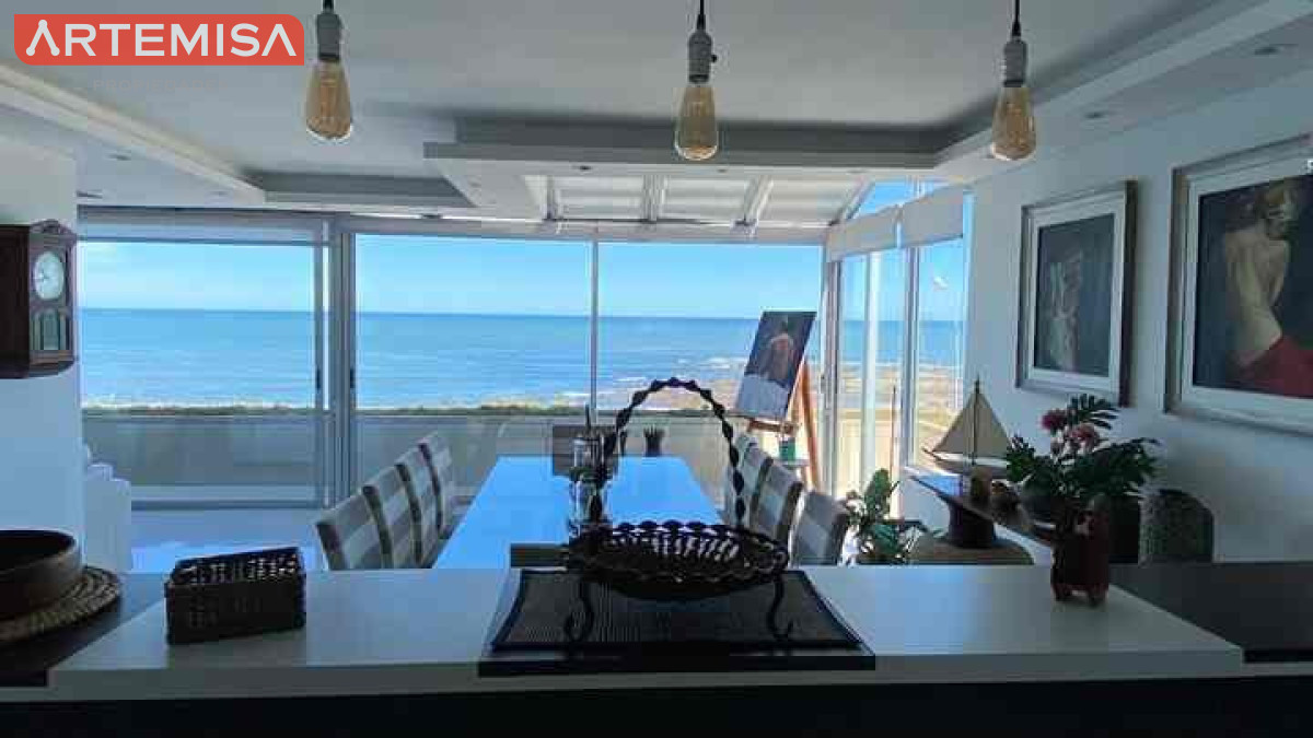 Apartamento ID.975 - Espectacular PENTHOUSE DUPLEX  frente al MAR 4 SUITES