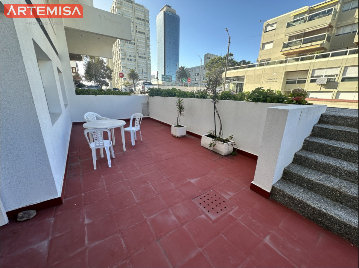 Apartamento ID.917 - APARTAMENTO CON GRAN TERRAZA AL FRENTE