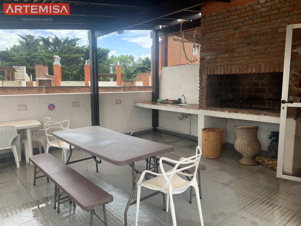 Apartamento ID.736 - Pent-House Con amplio parrillero Propio. 