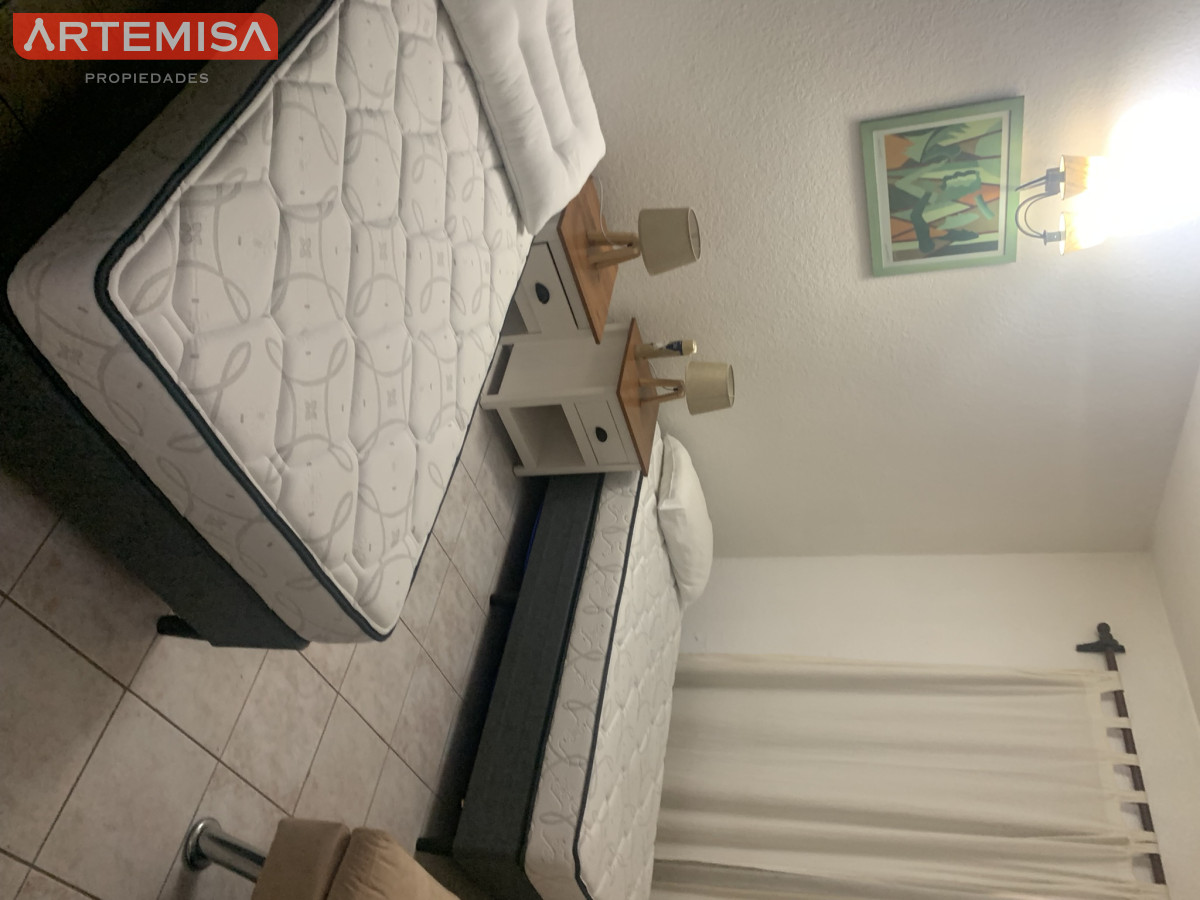 Apartamento ID.736 - Pent-House Con amplio parrillero Propio. 