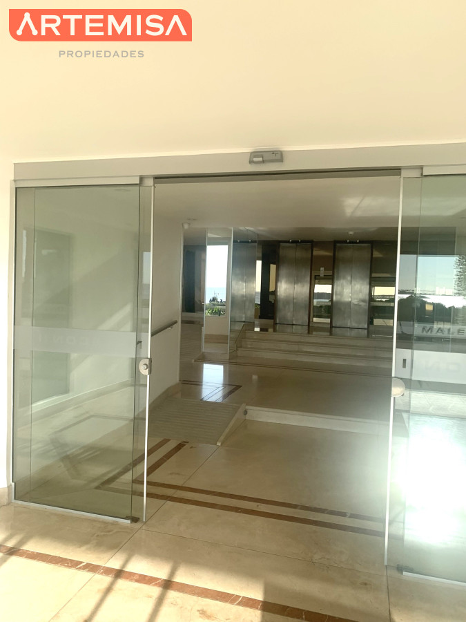 Apartamento ID.446 - Alquiler Temporal Parada 1 frente al Mar, mejor ubicación, vistas y servicios! Malecon II