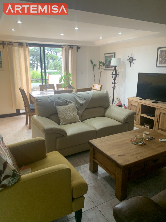 Apartamento ID.736 - Pent-House Con amplio parrillero Propio. 