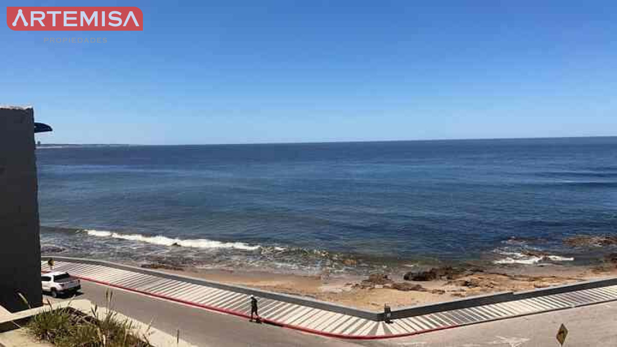Apartamento ID.975 - Espectacular PENTHOUSE DUPLEX  frente al MAR 4 SUITES