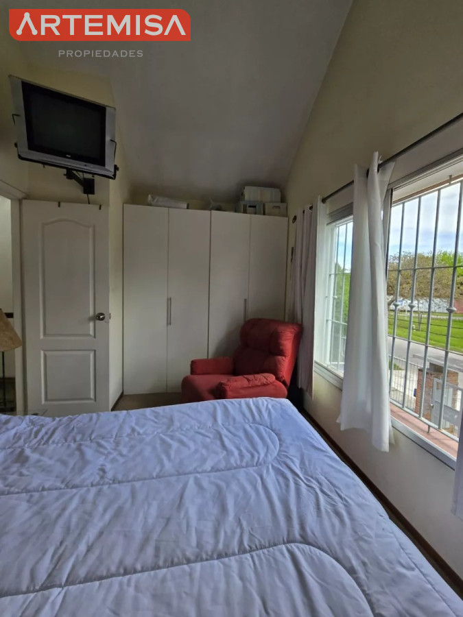 Casa ID.422 - Se vende casa de 2 dormitorios 2 baños Punta Gorda