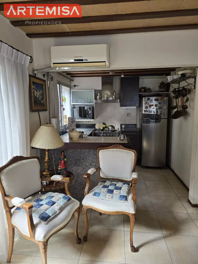 Casa ID.422 - Se vende casa de 2 dormitorios 2 baños Punta Gorda