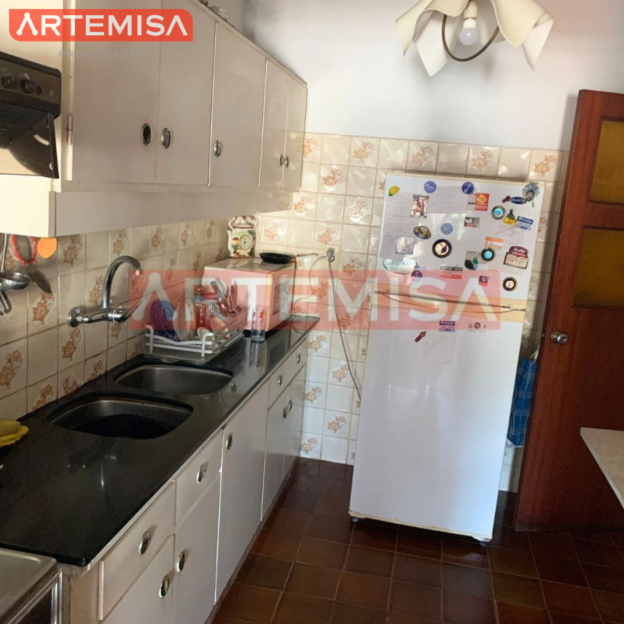 Casa ID.13 - Inversionistas O Empresas! 2 Casas + 1 Apartamento En Carrasco + Más De 700 M2 De Terreno