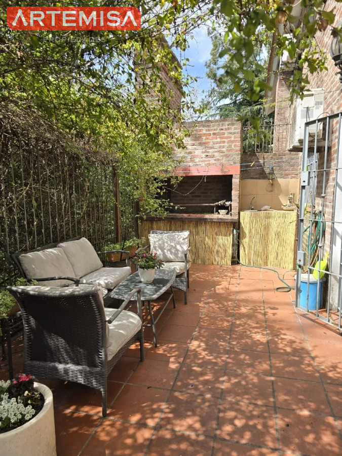 Casa ID.422 - Se vende casa de 2 dormitorios 2 baños Punta Gorda