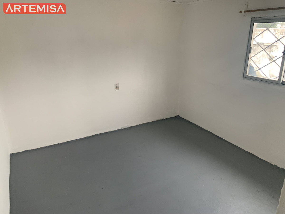Casa ID.806 - Inversionista: Apartamentos, deposito y Garage.