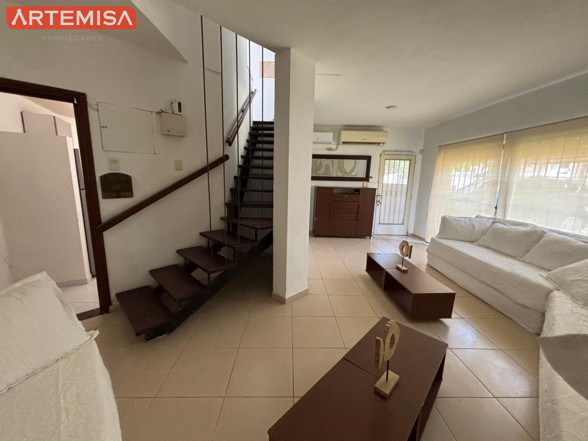 Casa ID.638 - Hermosa Casa en Carrasco