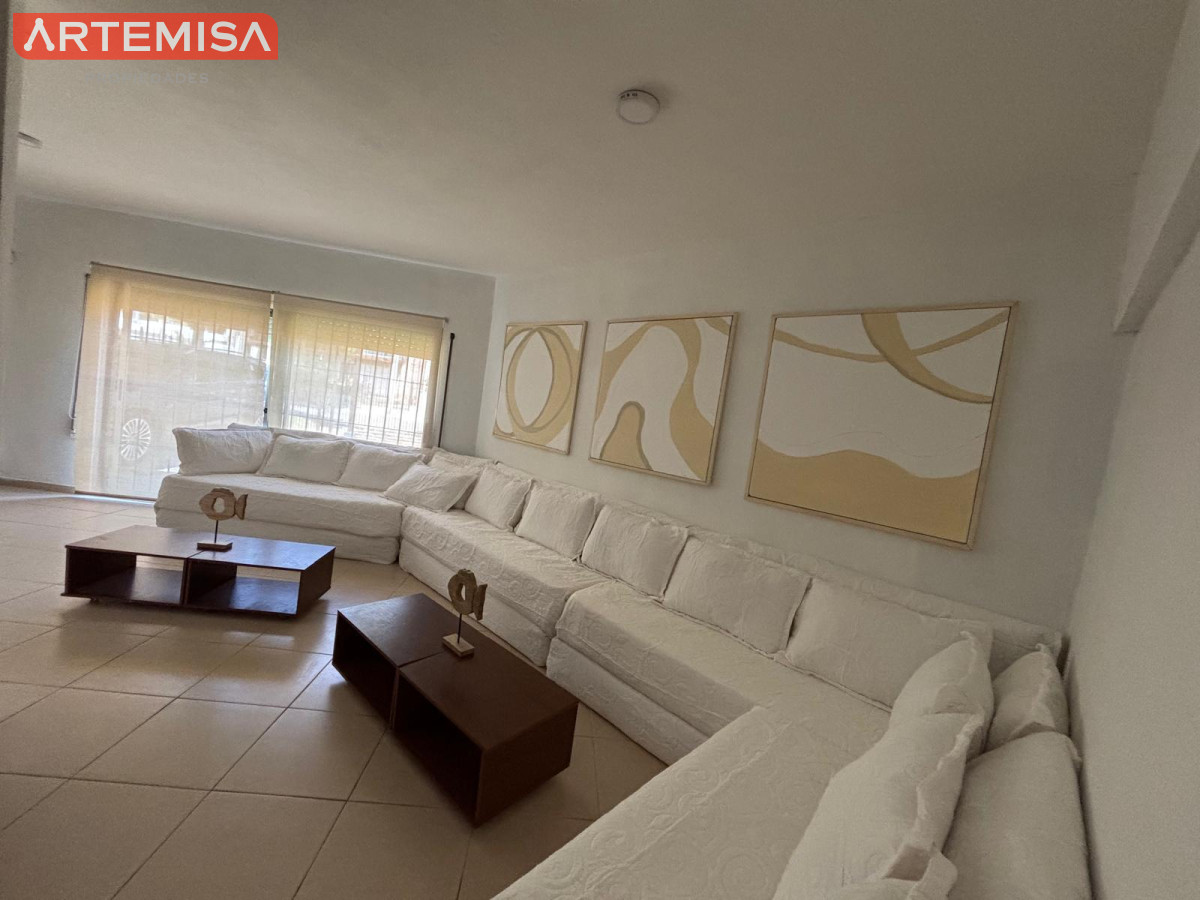 Casa ID.638 - Hermosa Casa en Carrasco
