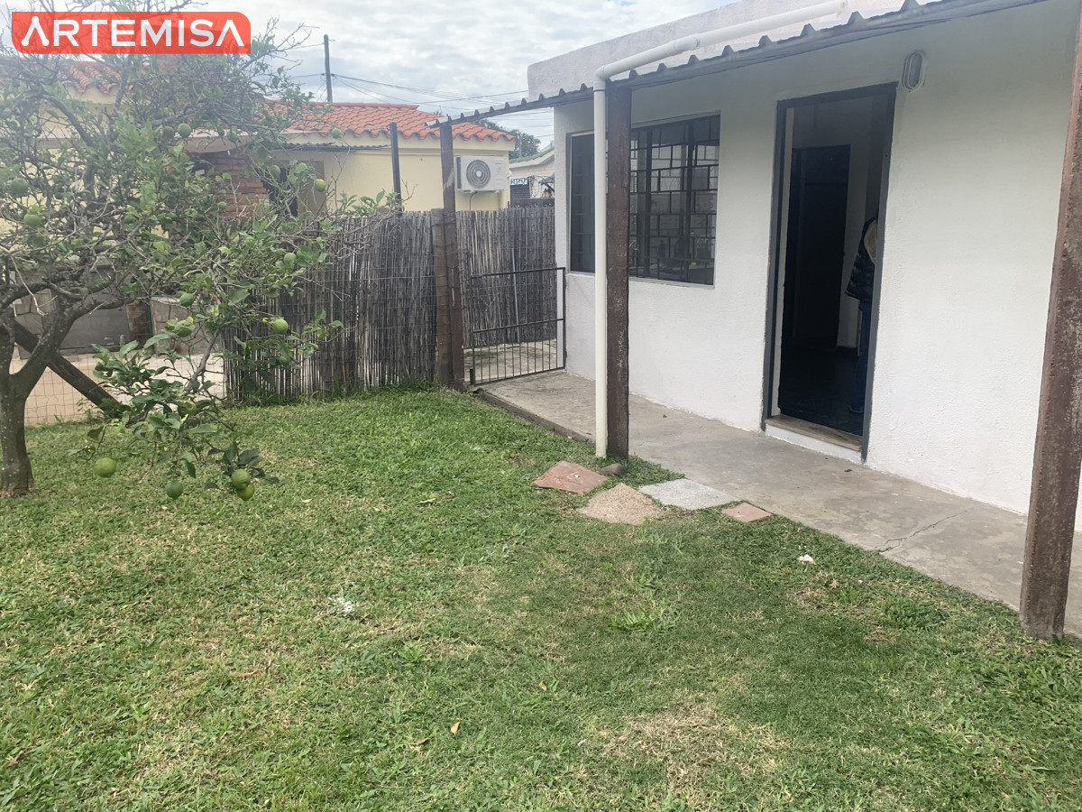 Casa ID.801 - Alquiler 1 dorm. con parrillero en la cocina.