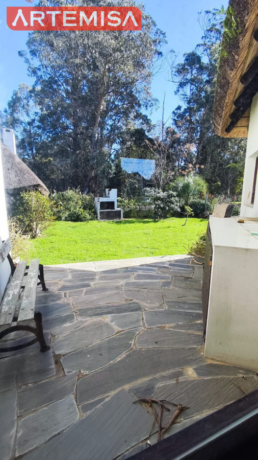 Casa ID.981 - CASA ESTILO TRADICIONAL TECHO ALTO