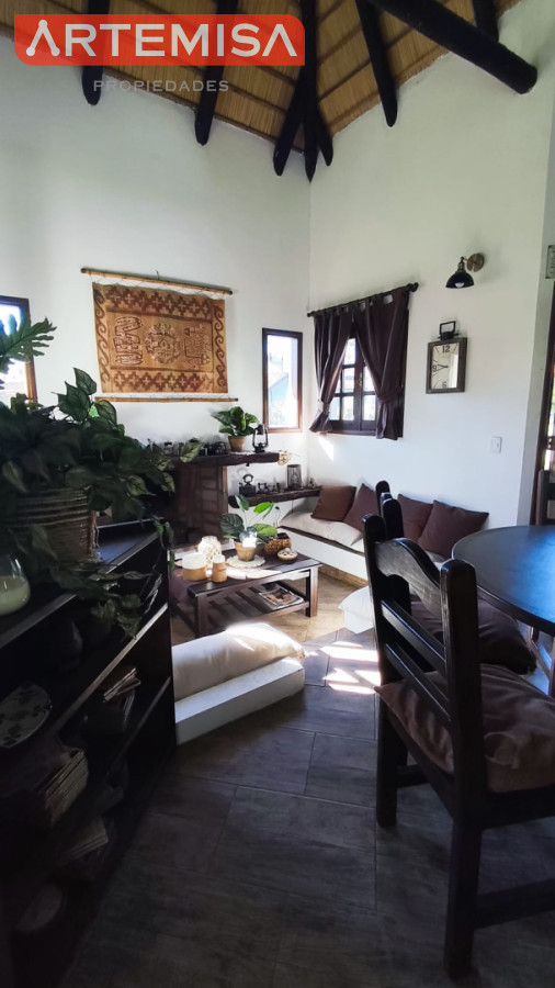 Casa ID.981 - CASA ESTILO TRADICIONAL TECHO ALTO
