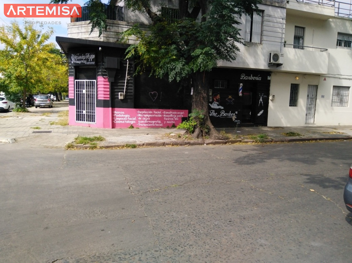 Local Comercial ID.12 - Local en Montevideo, Brazo Oriental