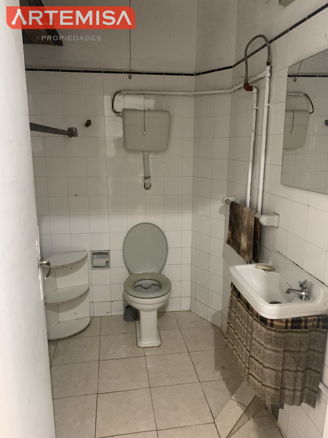 Local Comercial ID.737 - Se alquila Hermoso local Esquina