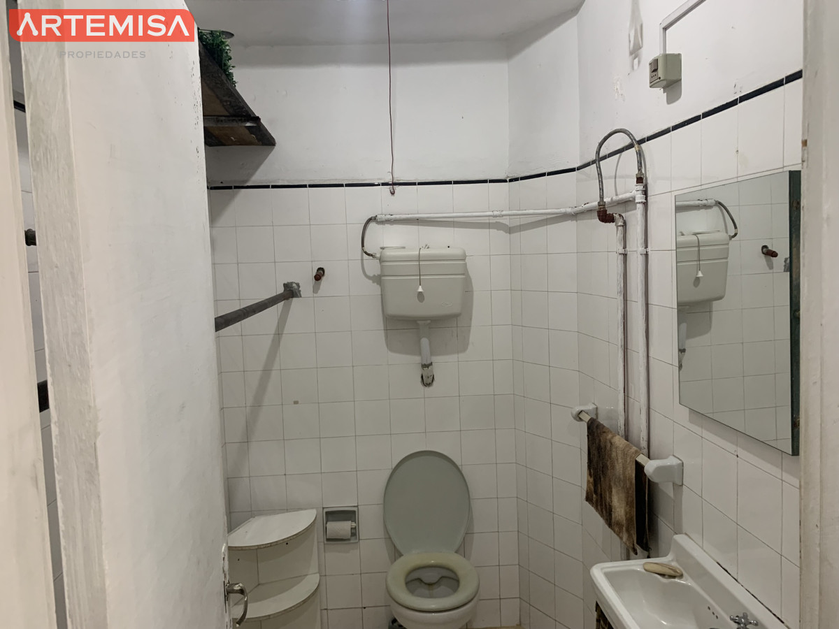 Local Comercial ID.737 - Se alquila Hermoso local Esquina