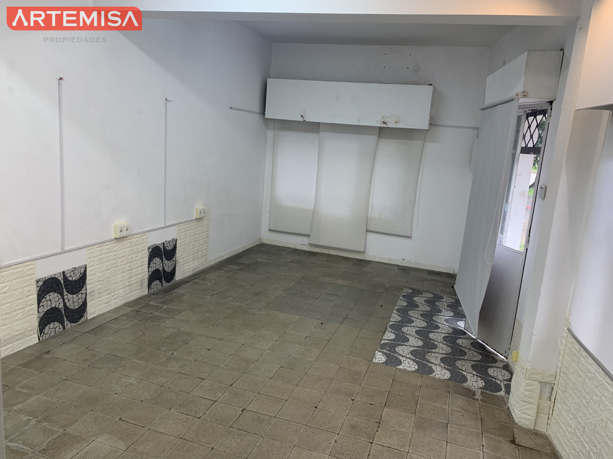 Local Comercial ID.737 - Se alquila Hermoso local Esquina
