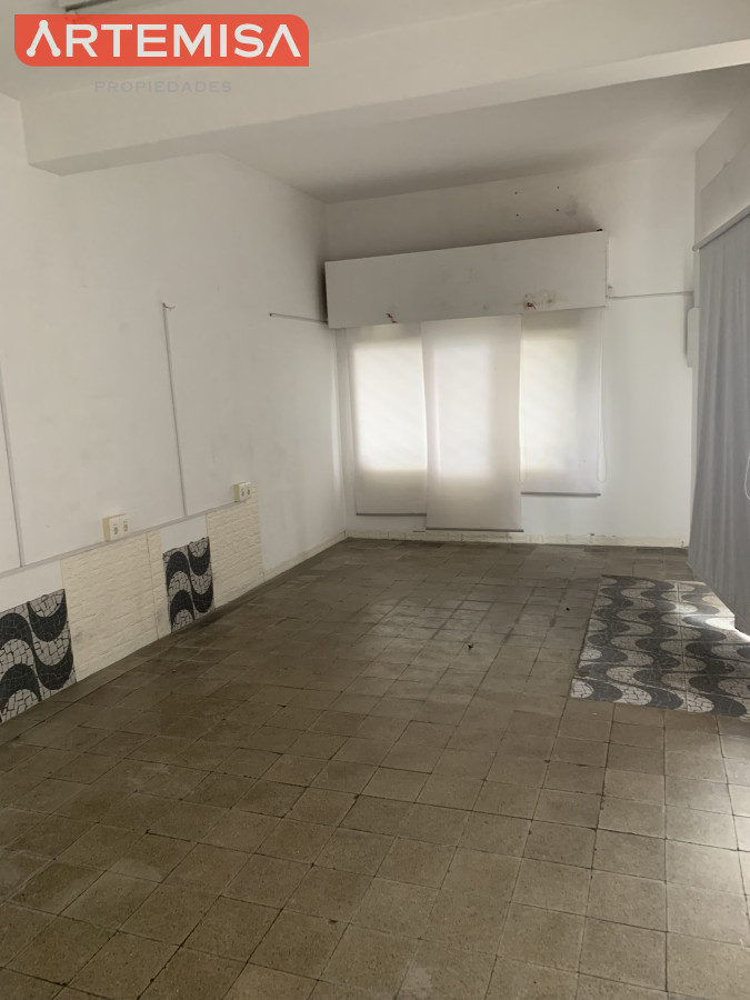 Local Comercial ID.737 - Se alquila Hermoso local Esquina