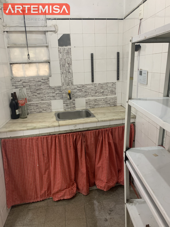 Local Comercial ID.737 - Se alquila Hermoso local Esquina