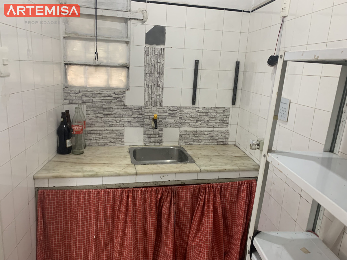 Local Comercial ID.737 - Se alquila Hermoso local Esquina
