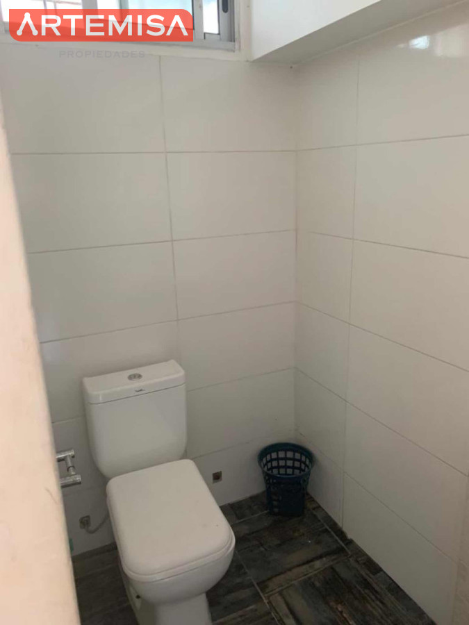 Local Comercial ID.12 - Local en Montevideo, Brazo Oriental
