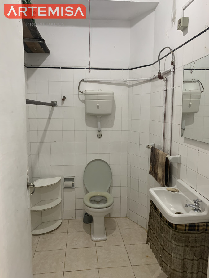 Local Comercial ID.737 - Se alquila Hermoso local Esquina