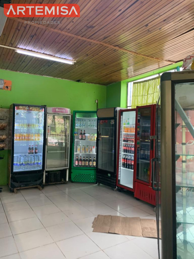 Local Comercial ID.844 - Amplio local comercial!