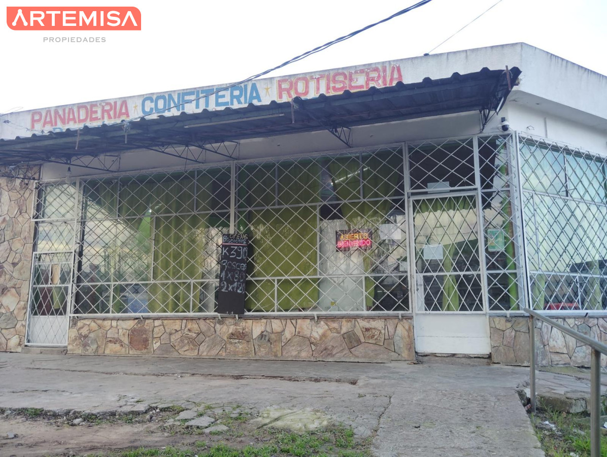 Local Comercial ID.844 - Amplio local comercial!