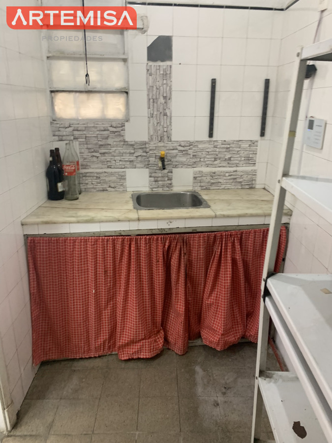 Local Comercial ID.737 - Se alquila Hermoso local Esquina