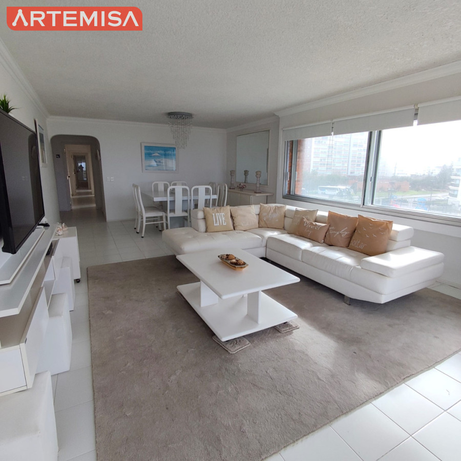 Apartamento ID.973 - DEPARTAMENTO SUPER AMPLIO E INMACULADO