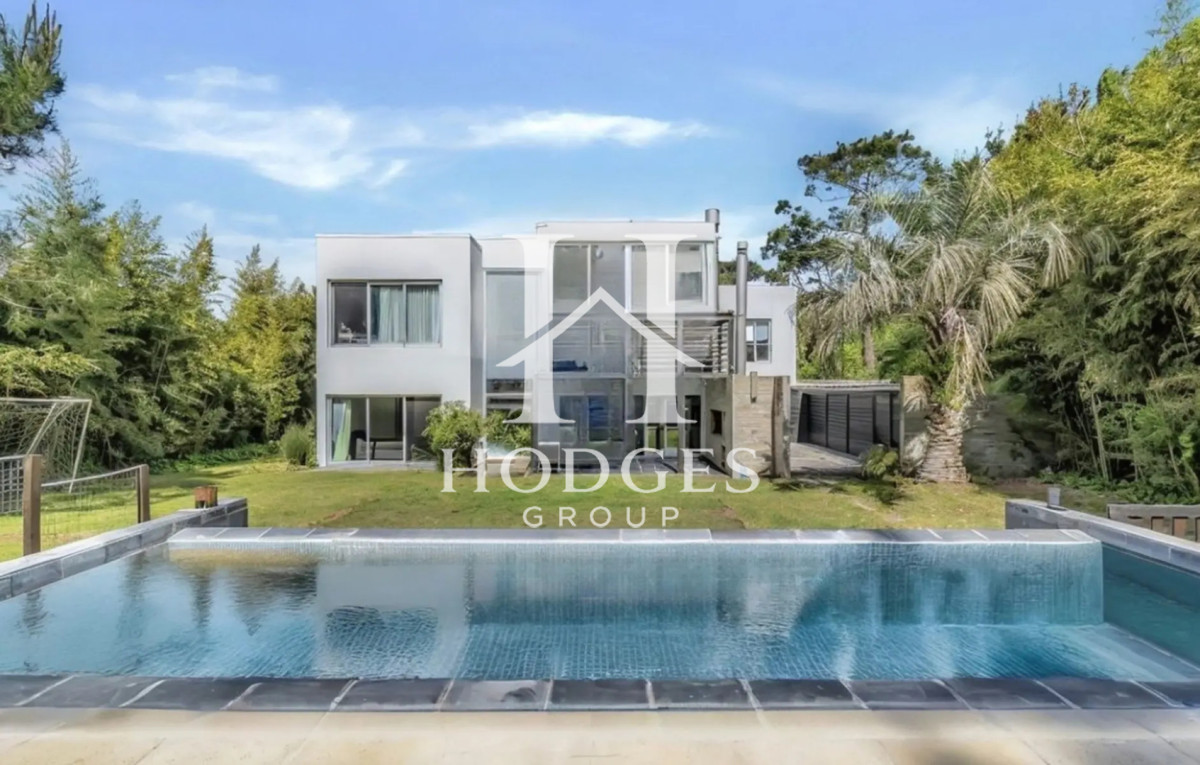 Casa ID.288 - Casa de 5 dormitorios en venta en San Rafael 