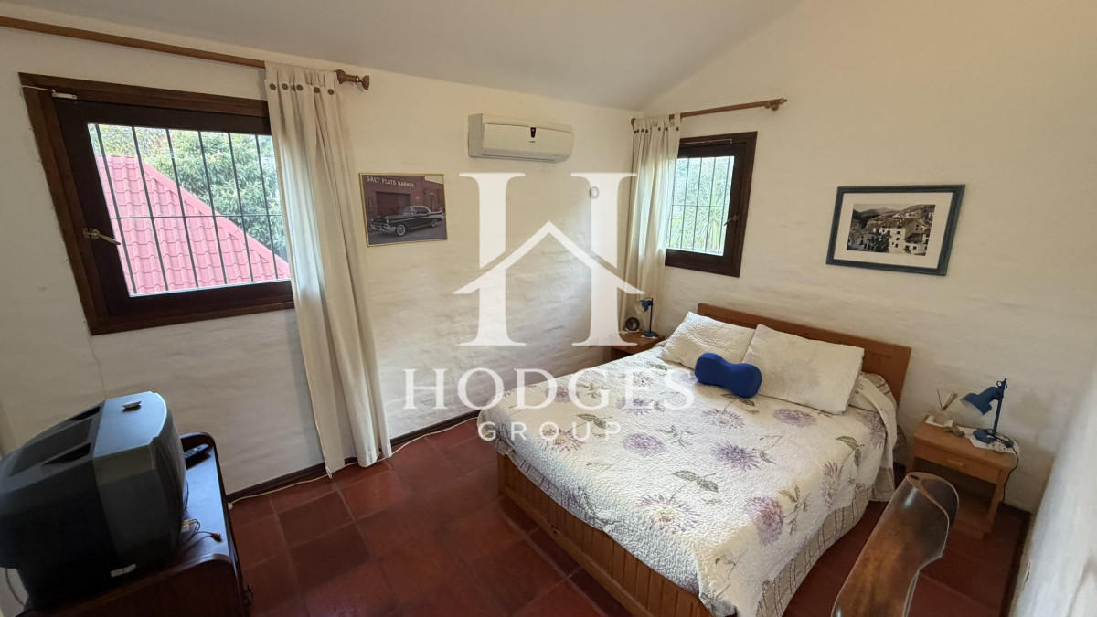 Casa ID.279 - Venta de Chalet de Categoría en San Rafael: Living en Doble Altura, Piscina y Gran Barbacoa