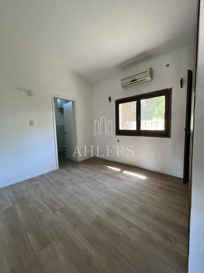 Casa ID.408 - Casa en venta en Las Delicias de 3 dorm, 2 baños, Punta del Este