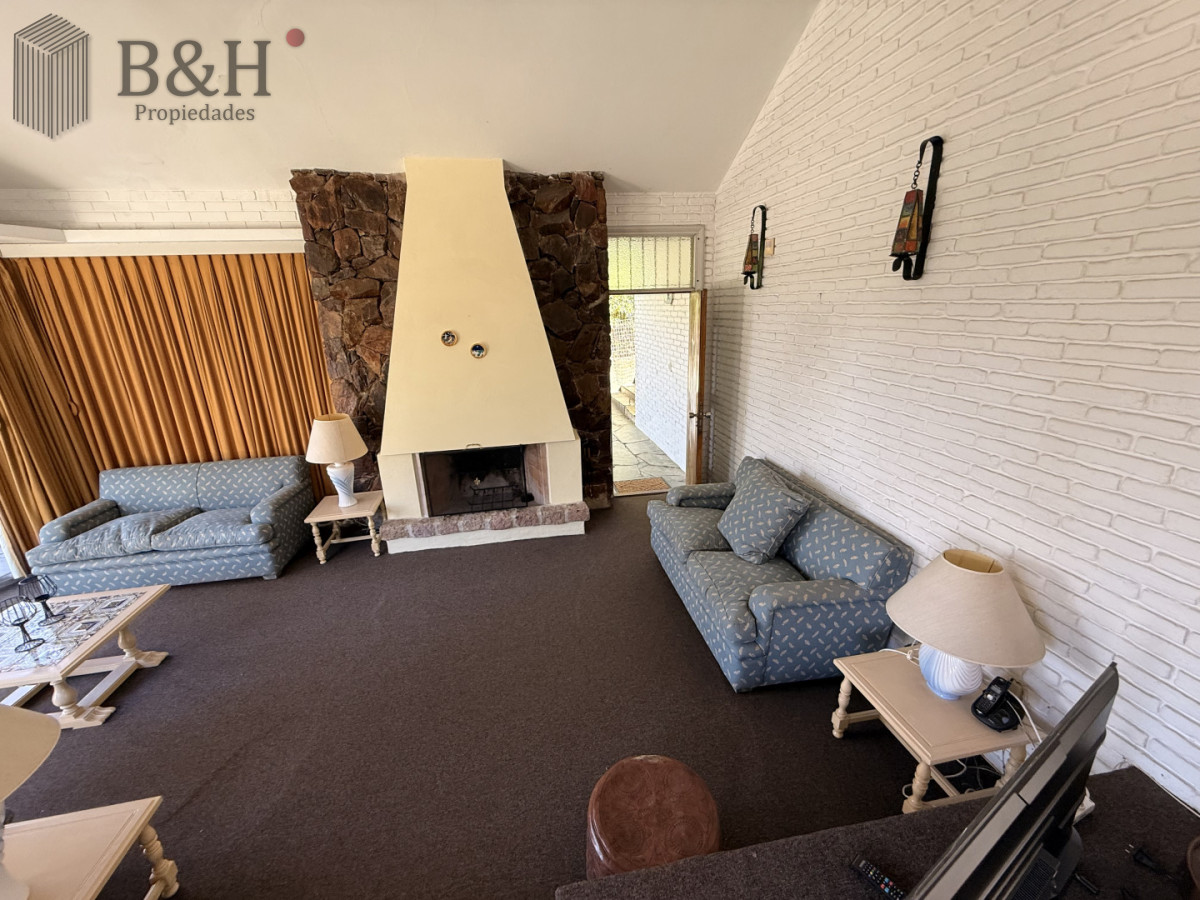 Casa ID.6339 - CASA EN ALQUILER DE VERANO EN ZONA CANTEGRIL - PUNTA DEL ESTE 