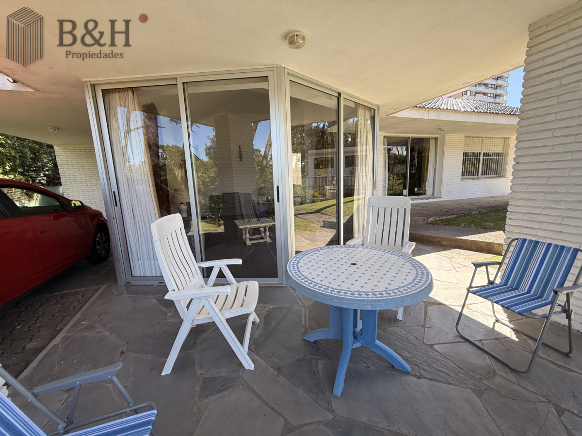 Casa ID.6339 - CASA EN ALQUILER DE VERANO EN ZONA CANTEGRIL - PUNTA DEL ESTE 