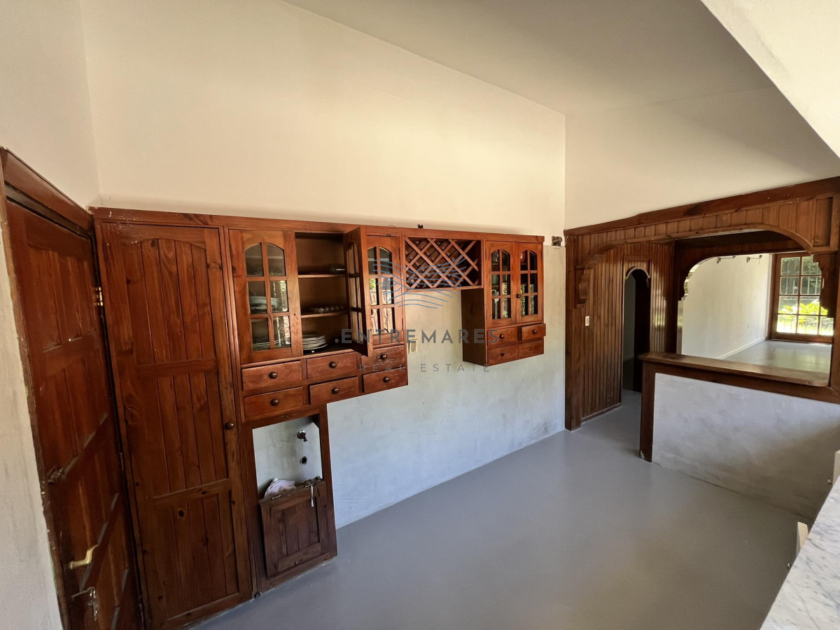 Casa ID.323 - Casa en venta en Las Delicias de 3 dorm, 2 baños, Punta del Este